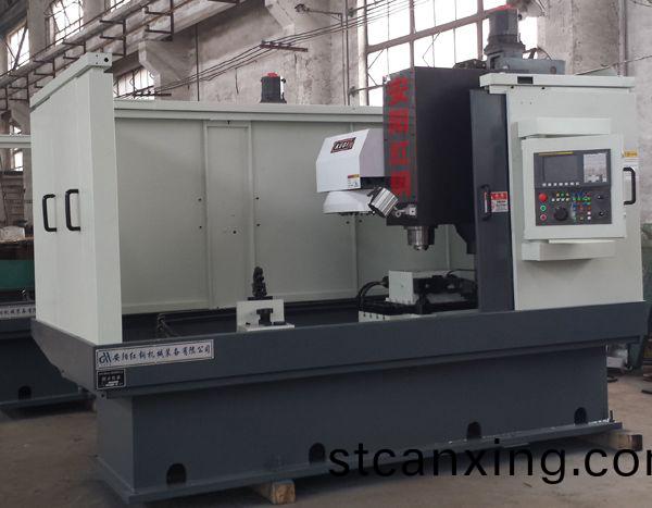 前(qian)軸鎖銷孔專用加工